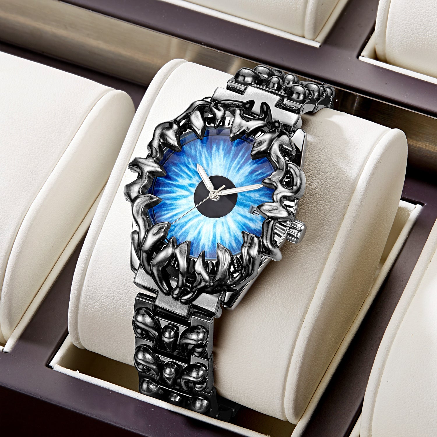 Alien Style Retro Quartz Watch